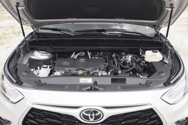 九游官網入口：廣汽豐田漢蘭達實測續航12892公里油耗6升高品質家用SUV(圖7)