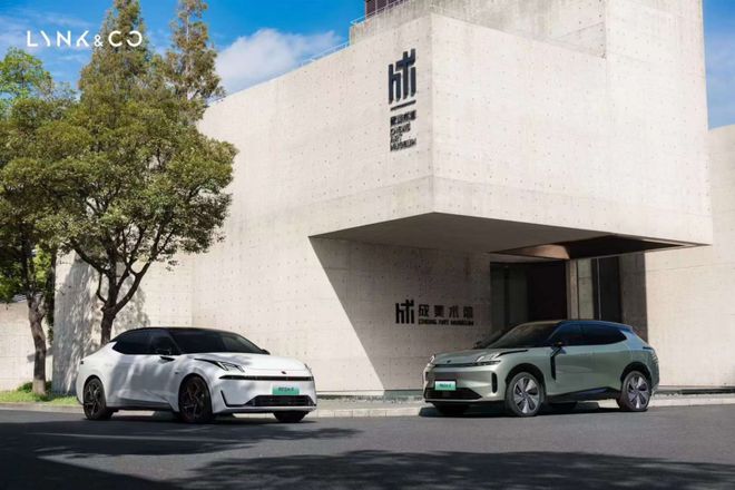 以品質鑄就標桿實力領克EM-P超電雙子星第15萬輛整車下線(圖3)