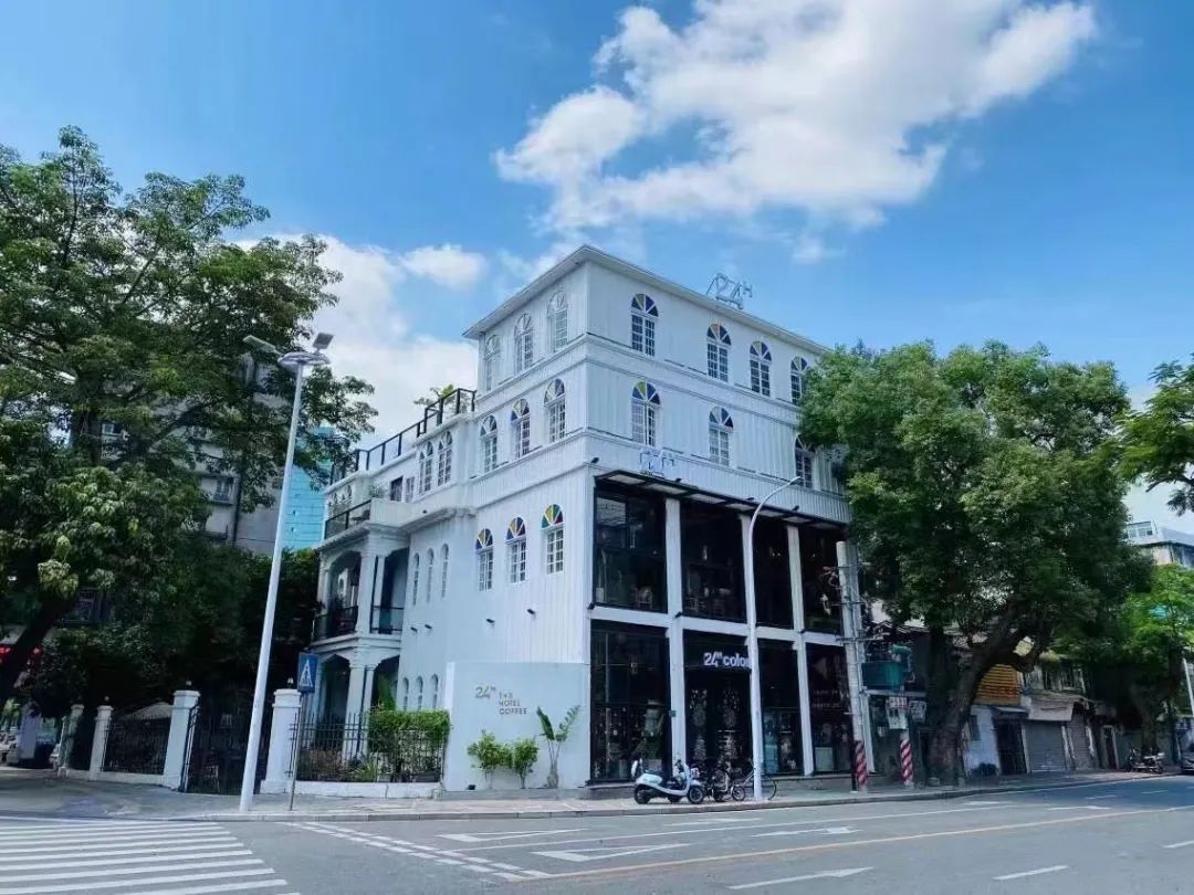 九游官網入口：亞鋁建筑立面新品100系列被動窗獲阿爾法建筑論壇北極星獎！