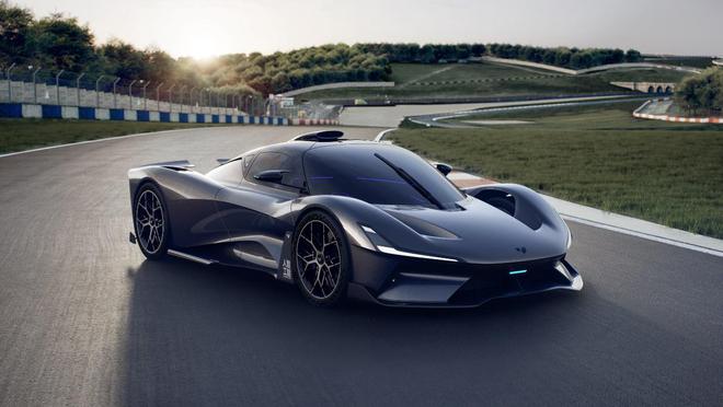 九游體育：意向金49999元 極越發布全球首臺AI智駕超跑(圖3)