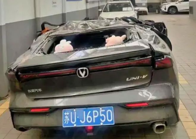 說安全很枯燥但關鍵時候能救命盤點那些驚險的車禍(圖3)