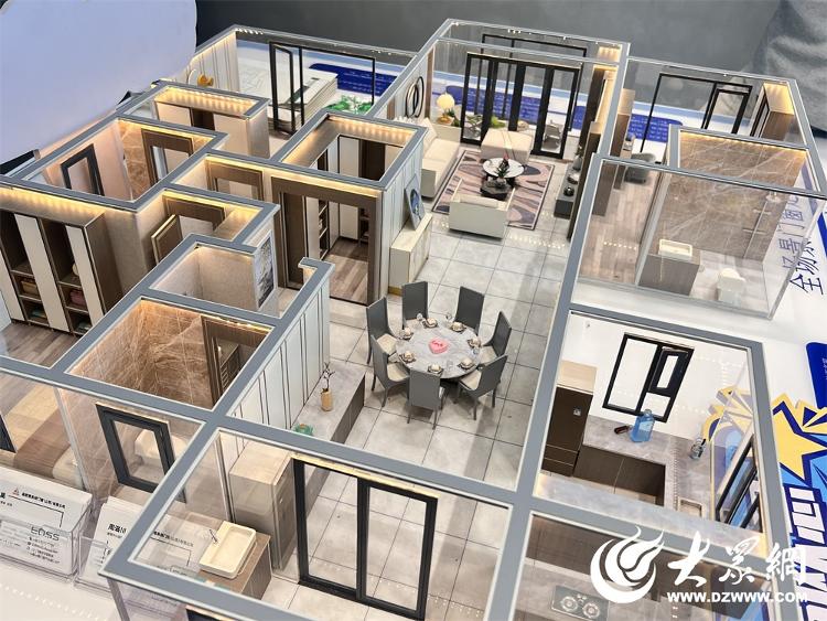 向“濰”來·看未來媒體行丨華建鋁業：以鋁型材“蝶變”書寫綠色智造新答卷(圖3)