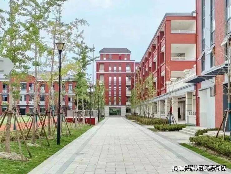 九游app：招商中旅攬閱(營銷中心)首頁網(wǎng)站-招商中旅攬閱銷售中心(售樓處)-樓盤歡迎您-地址-價格-戶型-小區(qū)環(huán)境-樓盤詳情-交房時間-周邊配套-售樓處電話(圖19)