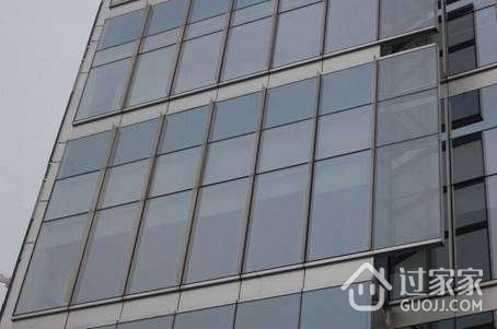 建筑幕墻行業：市場產值、產量出現下降 玻璃幕墻占據近50%份額(圖1)