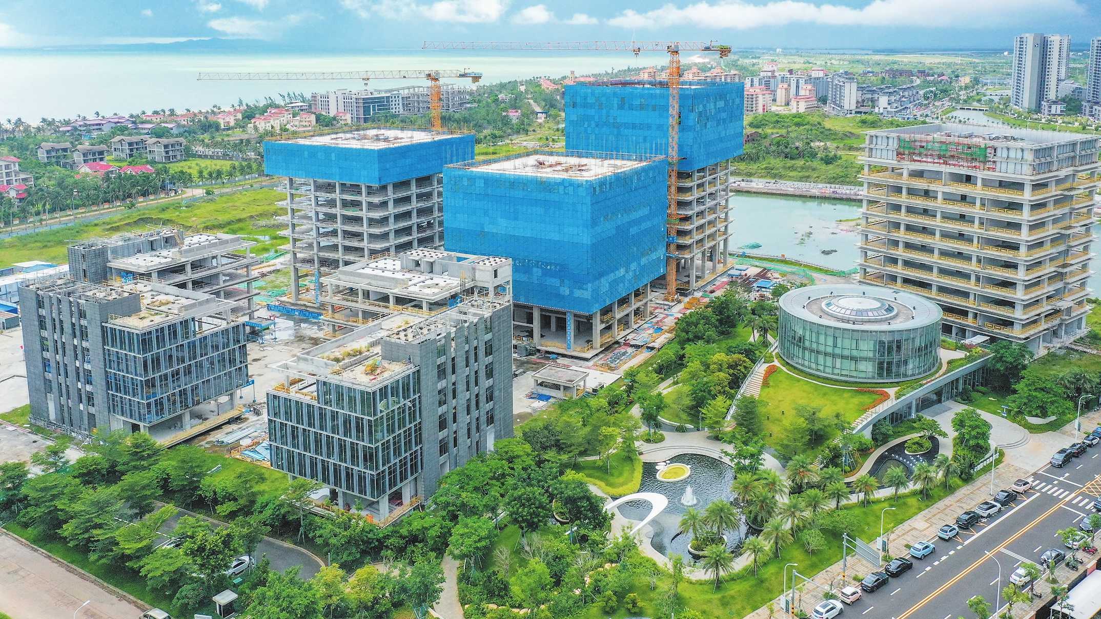 九游官網入口：山東國際業務集聚區項目C區6棟樓主體結構封頂(圖1)