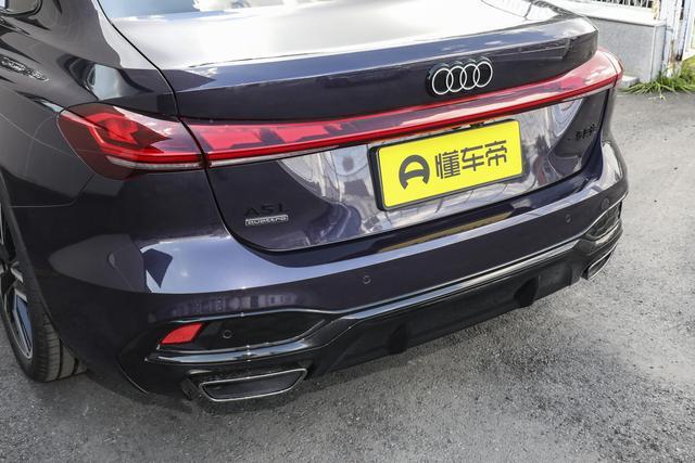 預售2568萬起華為乾崑輔駕+200kW動力帶按摩座椅的豪華轎車(圖2)