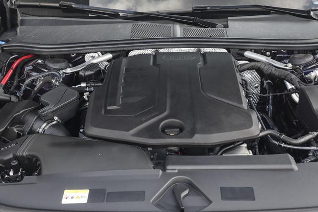 預售2568萬起華為乾崑輔駕+200kW動力帶按摩座椅的豪華轎車(圖5)