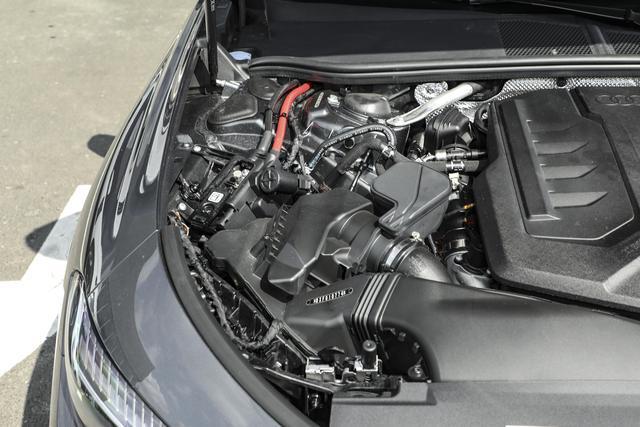 預售2568萬起華為乾崑輔駕+200kW動力帶按摩座椅的豪華轎車(圖6)