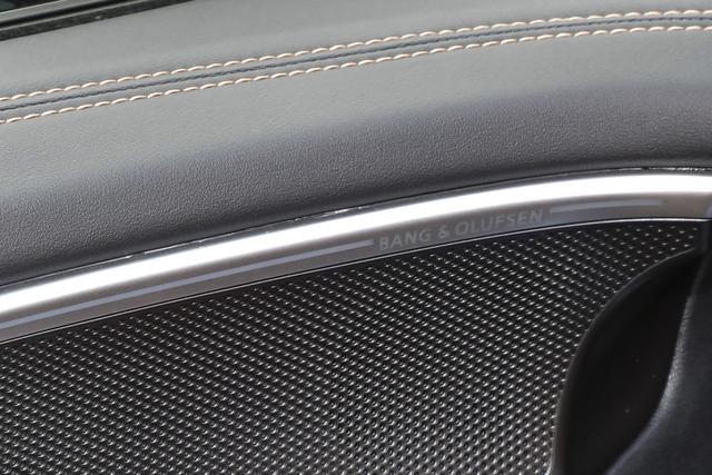 預售2568萬起華為乾崑輔駕+200kW動力帶按摩座椅的豪華轎車(圖19)