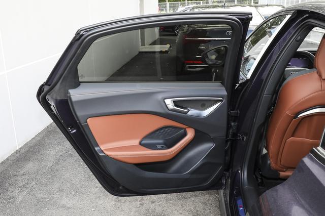 預售2568萬起華為乾崑輔駕+200kW動力帶按摩座椅的豪華轎車(圖20)