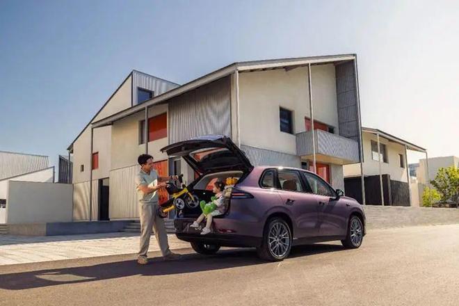 激光雷達+800V下放14萬級市場 2026款零跑C10進階上市(圖18)