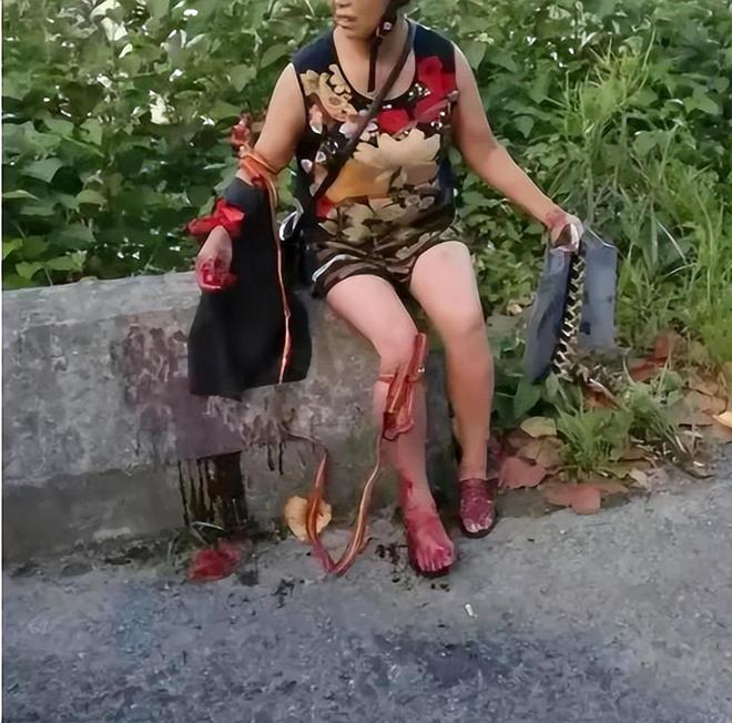 27歲女游客被蛇咬身亡！身材一絕是家中獨生女膚白貌美太可惜(圖12)