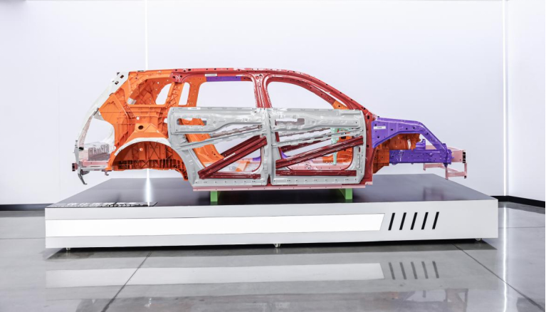 當(dāng)物理學(xué)博士走進(jìn)超級工廠：一堂關(guān)乎安全新能源電池必修課