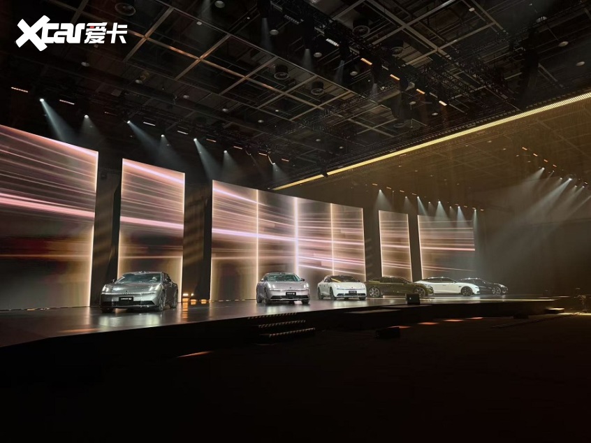 智能電混四驅轎車領克10 EM-P正式上市限時優惠價1638萬-2018萬(圖4)