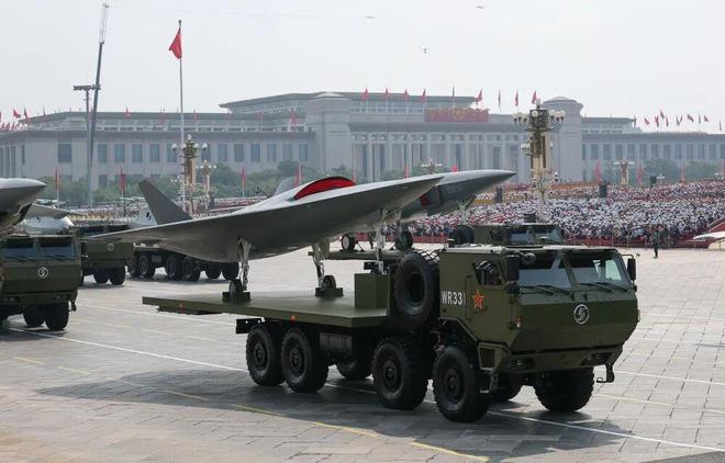 九游app：金燦榮：閱兵式上讓我大受震撼的五件大殺器(圖12)