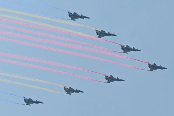 九游app：金燦榮：閱兵式上讓我大受震撼的五件大殺器(圖14)