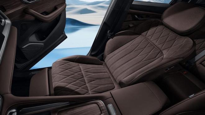 987萬元起智能油車新卷王吉利中國星全新東方曜系列來了！(圖15)