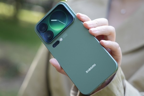 小米17 Pro上手：工業(yè)設(shè)計顛覆 全面超越iPhone(圖3)