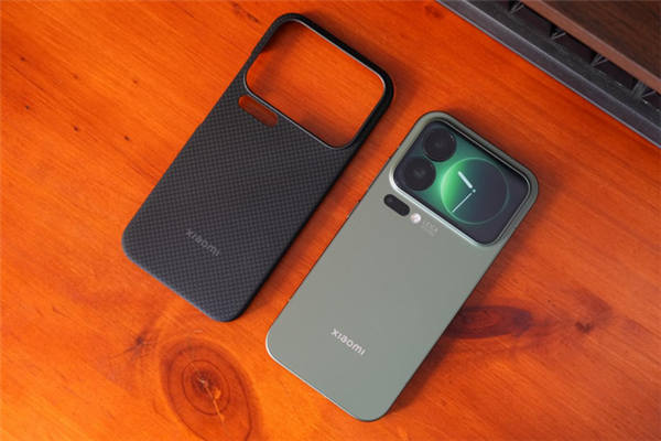 小米17 Pro上手：工業(yè)設(shè)計顛覆 全面超越iPhone(圖24)