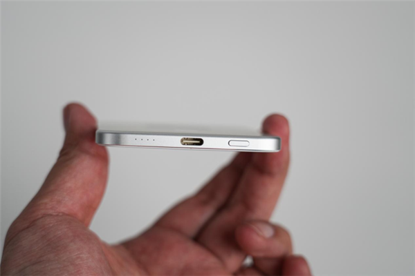 小米17 Pro上手：工業(yè)設(shè)計顛覆 全面超越iPhone(圖27)