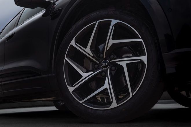 九游體育：試駕奧迪Q6L e-tron：豪華電動的全優答案藏在細節里的均衡之道(圖6)