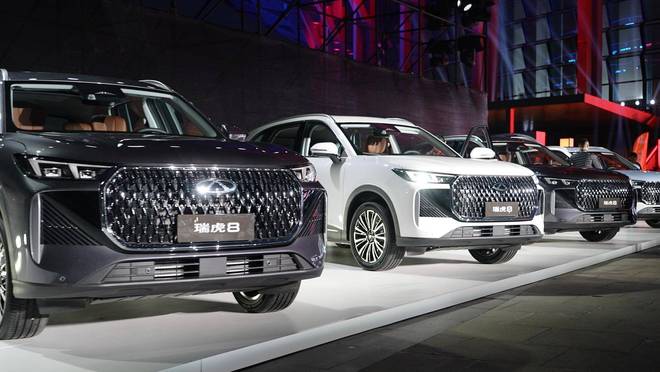 第五代瑞虎8的冠軍新打法：讓10萬級燃油SUV擁有“電感體驗”