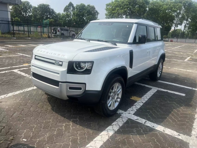 九游app：2024款路虎衛(wèi)士 110 四門 30T 柴油D200 清倉處理落地詳詢