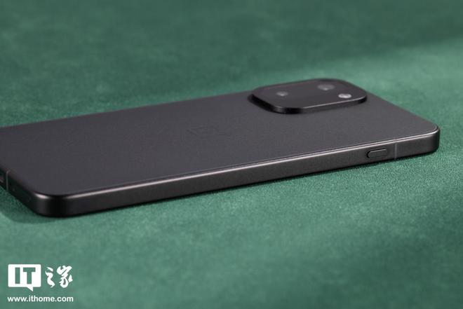 九游體育：一加Ace 6T體驗：165幀+ 8300mAh雙超組合性能機也有離譜續航(圖29)