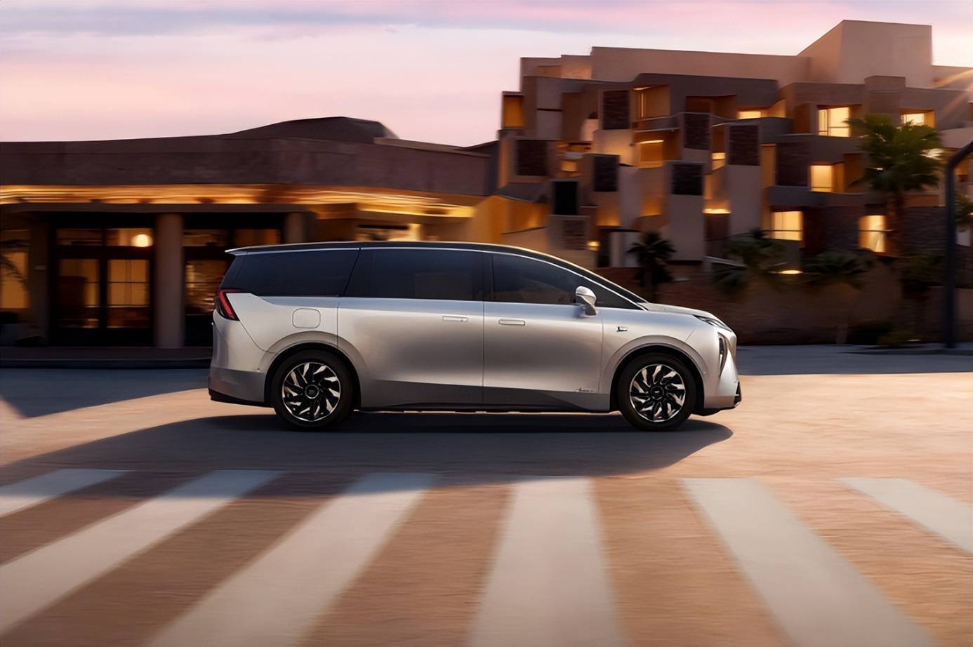 九游體育：別克至境世家上市官方指導價4399萬~4699萬元家大業大成世家(圖8)