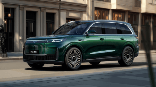 九游app：奇瑞汽車風云T11從能源安全到空間自由全維適配家庭需求