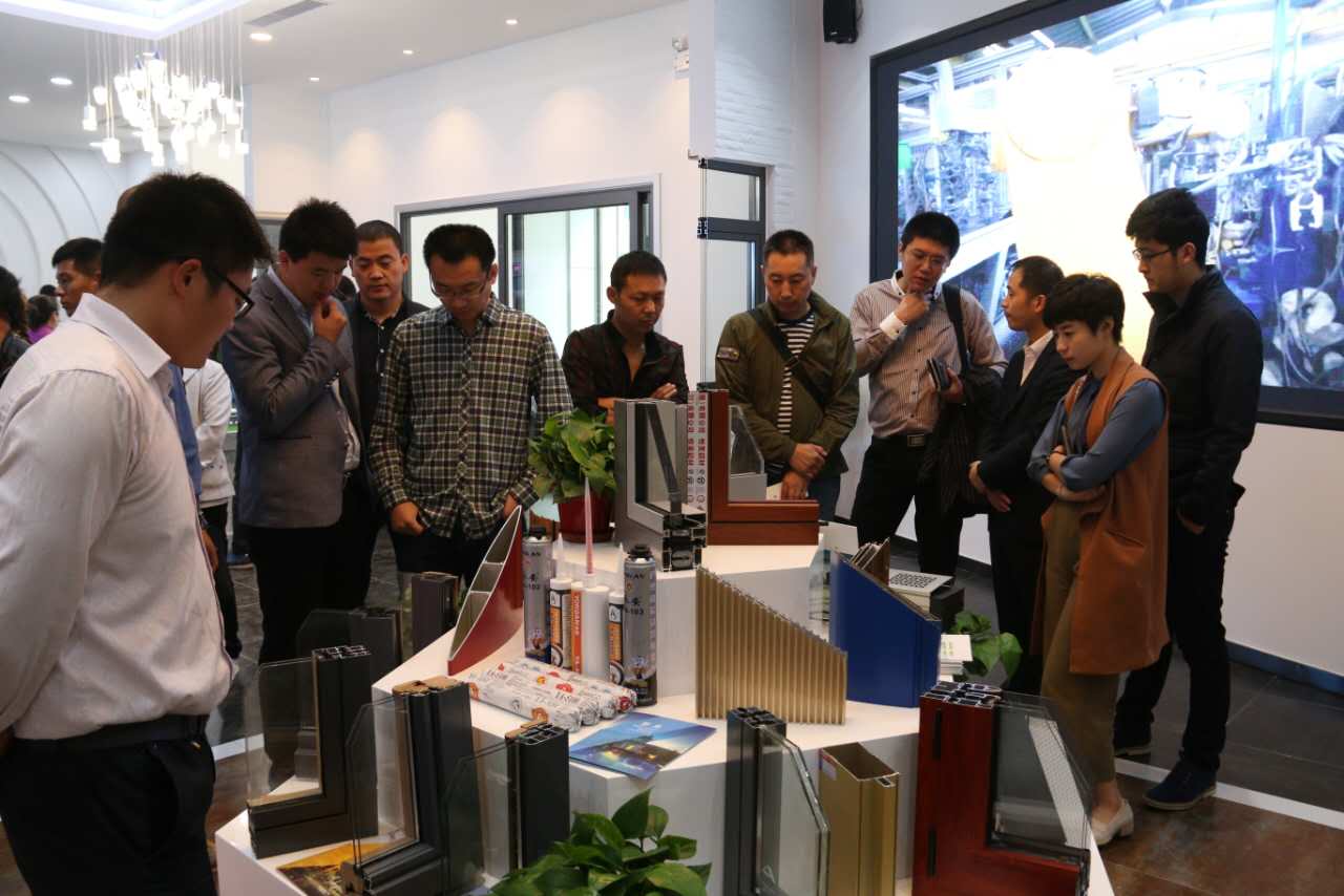 澐啟濱江 (官方售樓處) 官網首頁 - 澐啟濱江銷售中心 - 環境戶型價格地址樓盤詳情配套電話交房時間配套電話交房時間