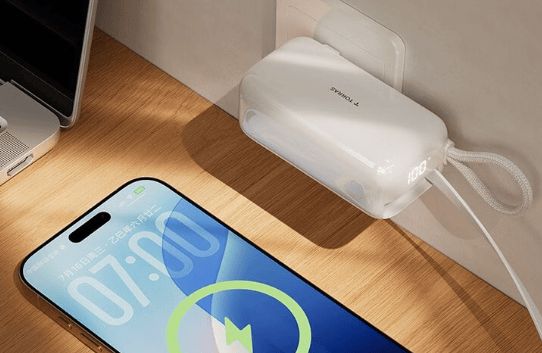 還在擔(dān)心充電寶傷手機(jī)電池嗎？這5款充電寶通勤旅行沒電焦慮！(圖8)