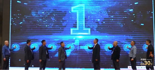 搶占新賽道鎖定新“錢”景！久諾安固幕墻系統(tǒng)開啟外墻財(cái)富新藍(lán)海！(圖9)